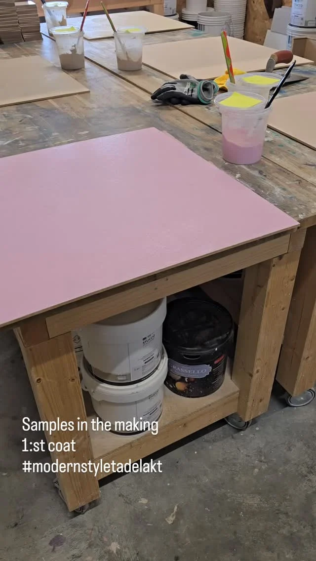 Samples in the making
1:st coat
#modernstyletadelakt